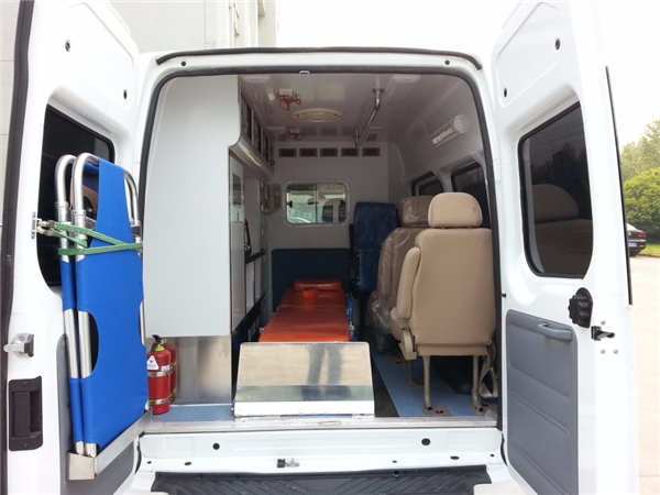 福特全顺新世代V348监护救护车|7座|价格 福特全顺新世代V348监护救护车|7座|价格