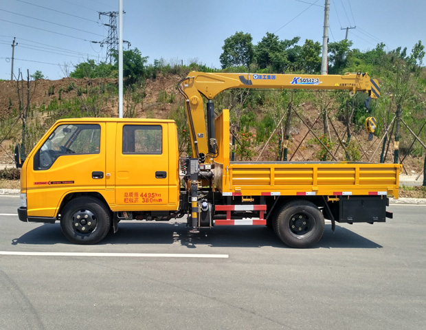 江铃双排蓝牌随车吊外观图片展示